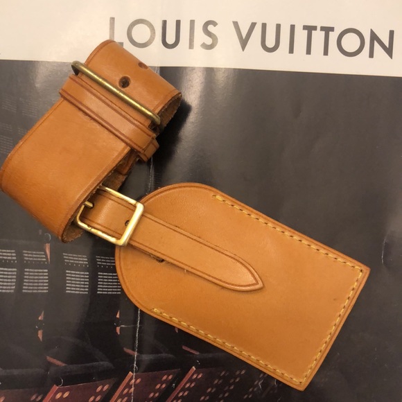 ❤️Authentic Louis Vuitton name tag and loop buckle poignet luggage. - Picture 6 of 7